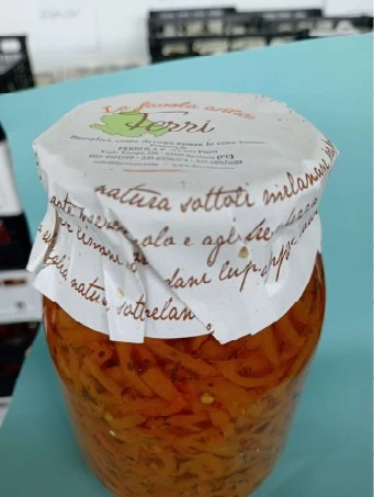 Zucca a filetti piccanti sott'olio